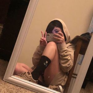 Meet your Posher, Valerie